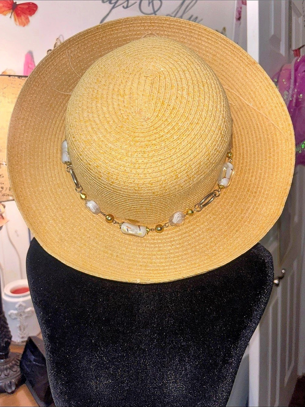 Straw Heatwear Straw Hat with Chain in Yellow